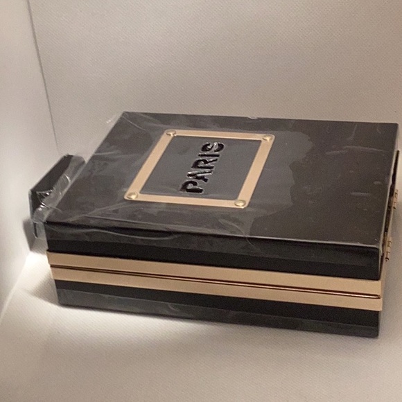 NEWT VINTAGE PARIS PERFUME SHAPED CLUTCH BAG. - Picture 6 of 14